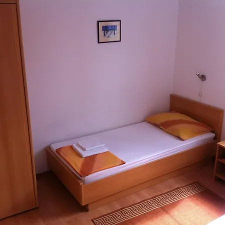 Apartman Leona & David *