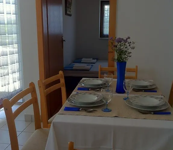 Leona & David * Malinska