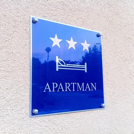 Leona & David Daire *