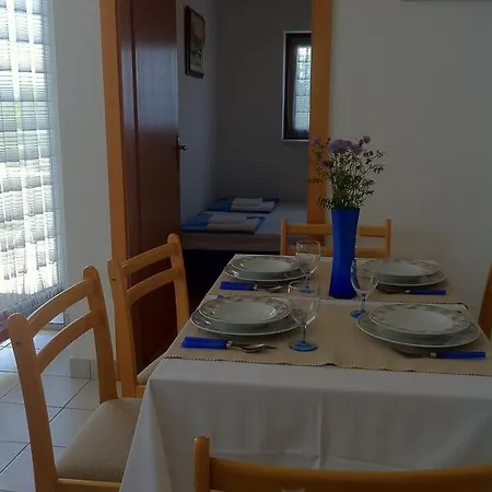 Leona & David * Malinska